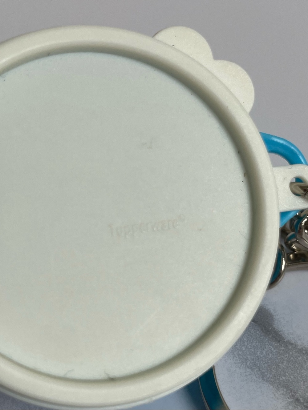 Tupperware “that’s a bowl” keychain or pill container - Picture 2 of 6